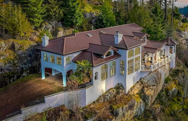 Perched high on the Hill above Sea view, Mediterranean Villa in West Vancouver Asks for C$7,888,000