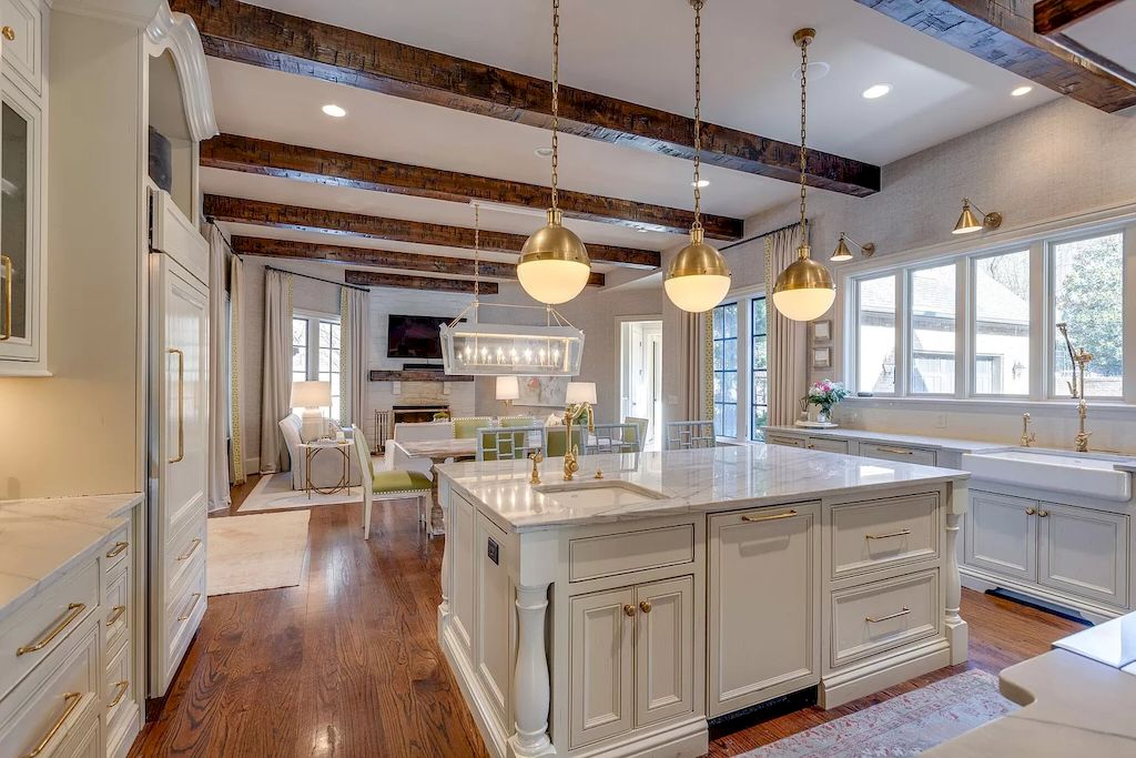 The Home in Tennessee is a luxurious home built by Justin Davis now available for sale. This home located at 862 Windstone Blvd, Brentwood, Tennessee; offering 05 bedrooms and 07 bathrooms with 8,579 square feet of living spaces.
