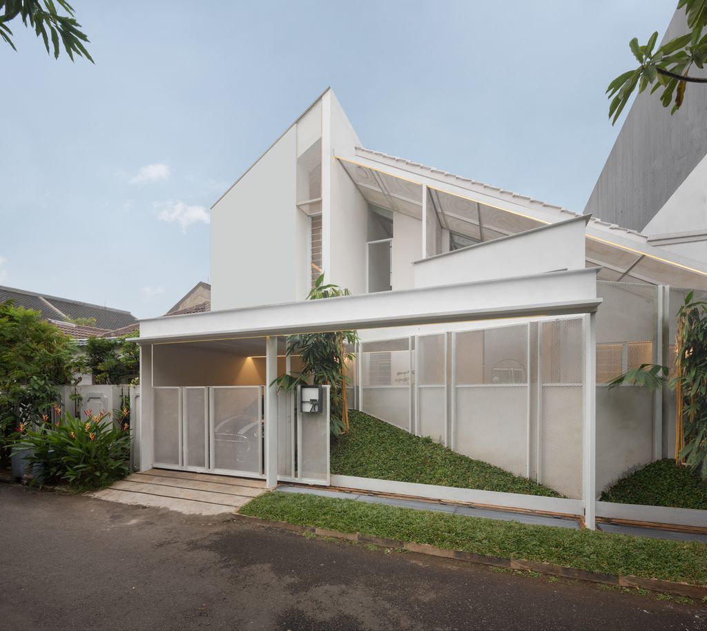 Serindang House, Stunning Renovation Project in Indonesia by PSA Studio