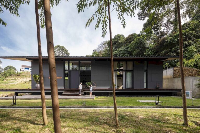 Smolhaven House with Pitched Roof by Choo Gim Wah Architect