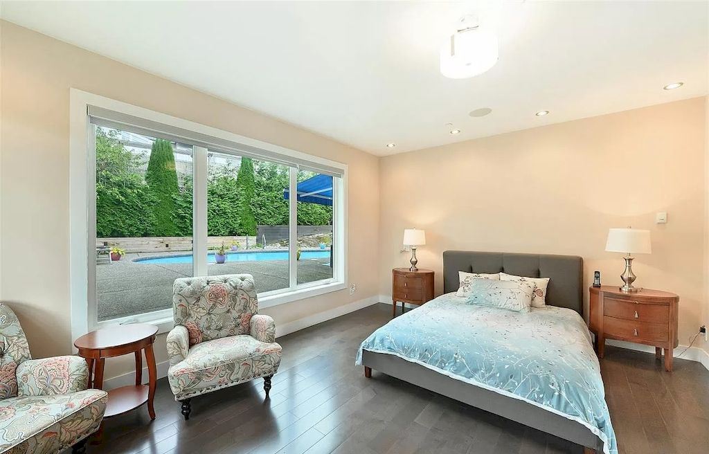 The Estate in West Vancouver offers spacious open concept living, dining, family room, chef’s kitchen now available for sale