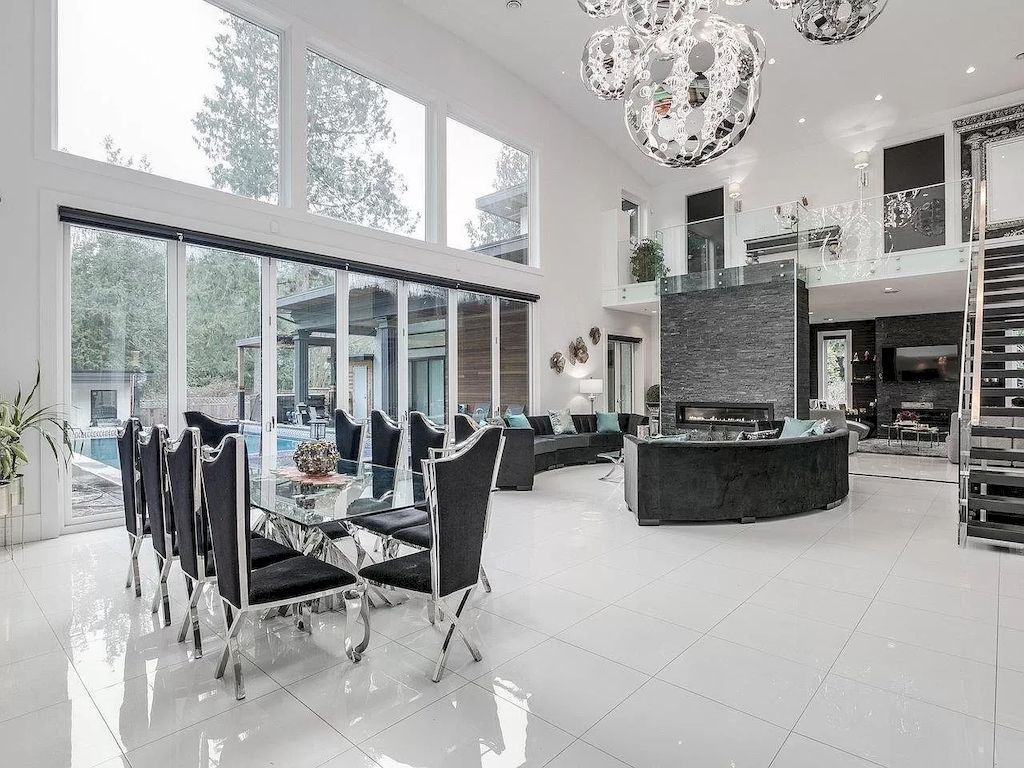 The Mansion in Surrey features beautiful outdoor entertainment area landscaped with high-quality turf, a south-east facing outdoor pool, mini-golf area available for sale
