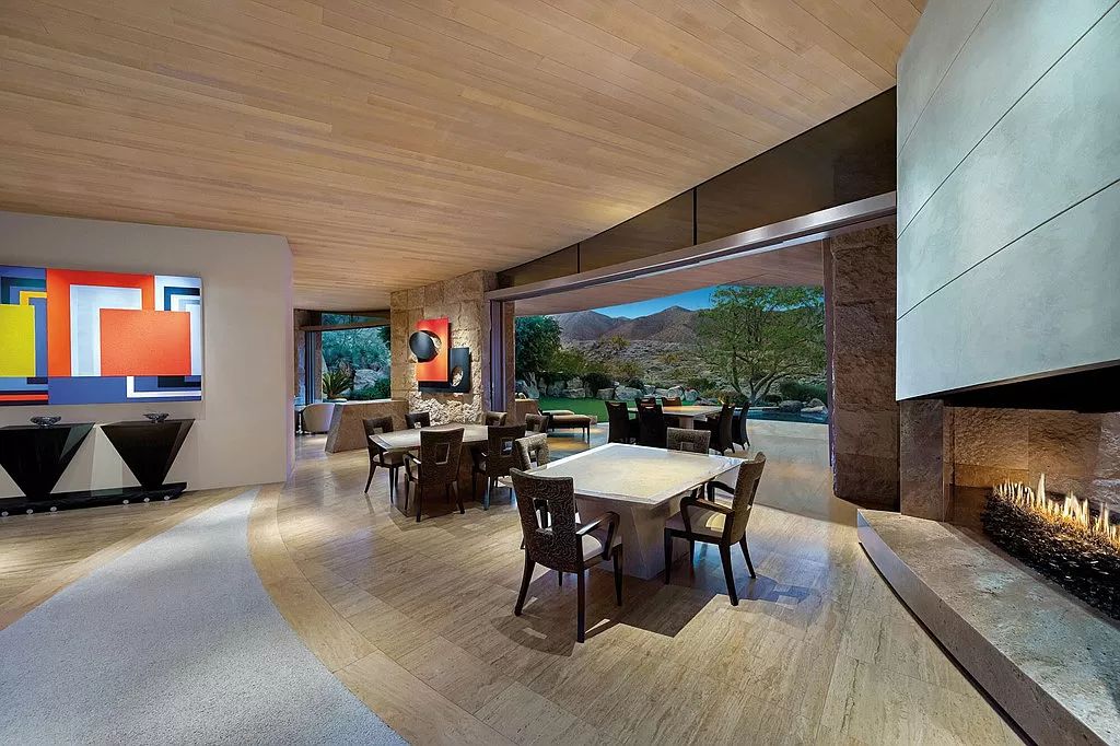 This-13200000-Architectural-Home-is-one-of-The-Most-Stunning-Estates-Palm-Desert-18