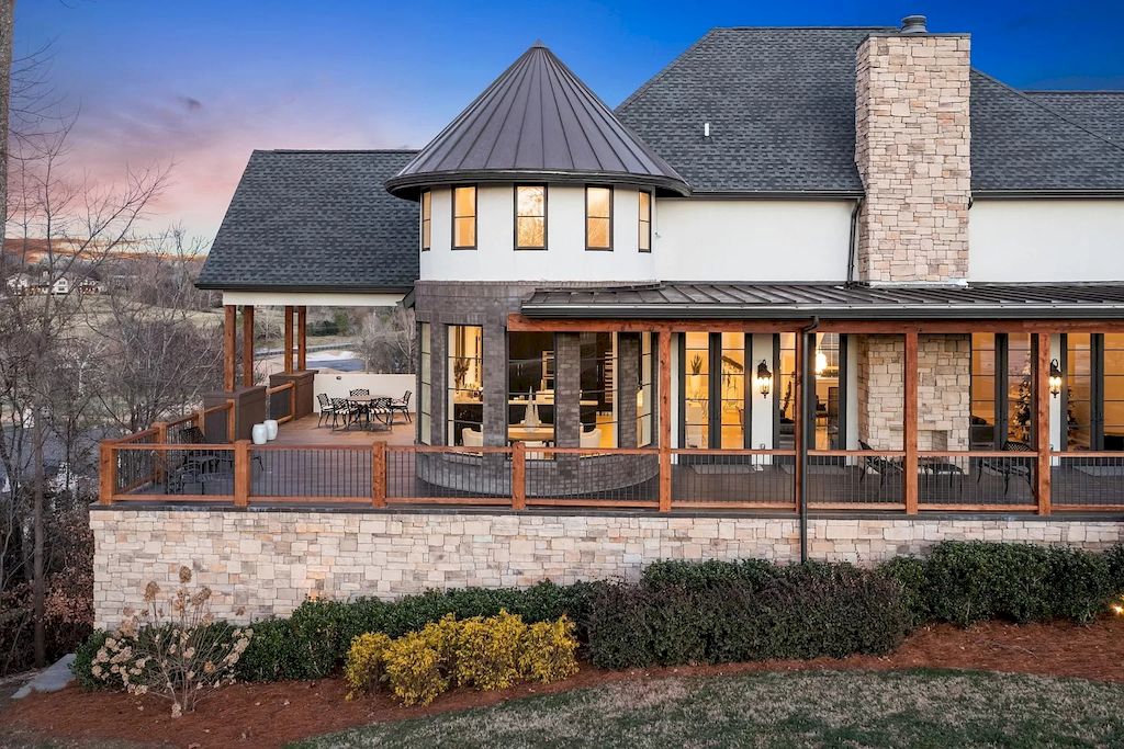 The Home in Tennessee is a luxurious home commanding incredible views of the hills and golf course now available for sale. This home located at 246 Governors Way, Brentwood, Tennessee; offering 05 bedrooms and 07 bathrooms with 9,698 square feet of living spaces. 