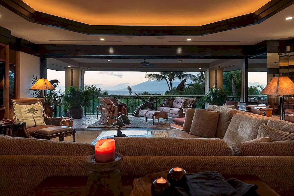This-8995000-Magnificent-Home-Offers-Finest-Indoor-outdoor-Living-and-Incomparable-Architectural-Design-in-Hawaii-17