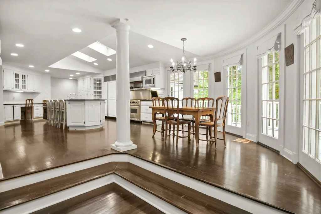The Home in Connecticut is a luxurious home featuring the essence of the past and modern floor plan now available for sale. This home located at 10 Spring House Rd, Greenwich, Connecticut; offering 06 bedrooms and 07 bathrooms with 7,089 square feet of living spaces.