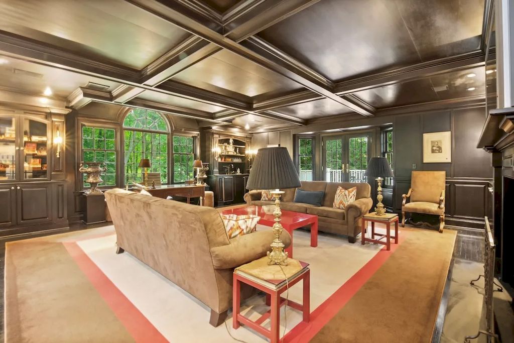 Truly-Unique-Residence-with-High-end-Amenities-in-Connecticut-Hits-Market-for-3595000-17