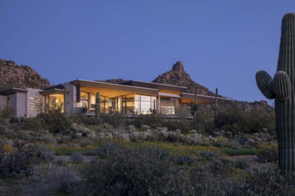 Unique Shape Design of Crusader House in Arizona by Drewett Works