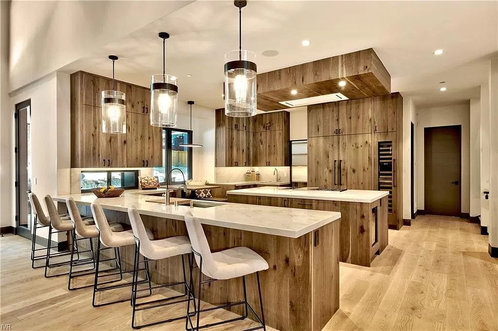Spectacular Modern and Smart Mountain Home in Nevada asks for $8,450,000