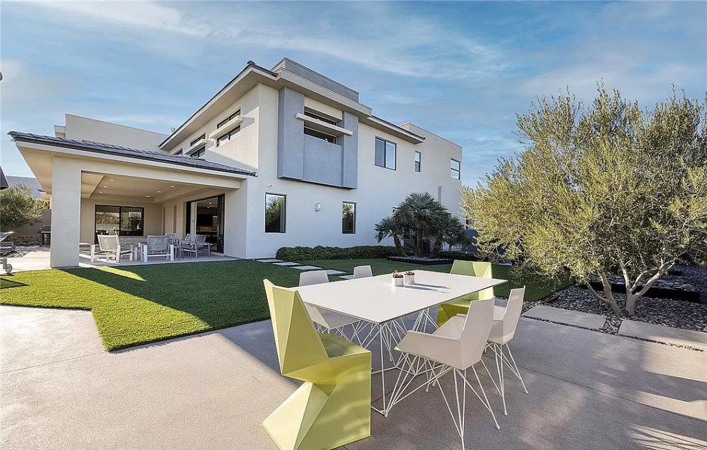 This $3,825,000 exceptional Home in Nevada has an abundance of natural light