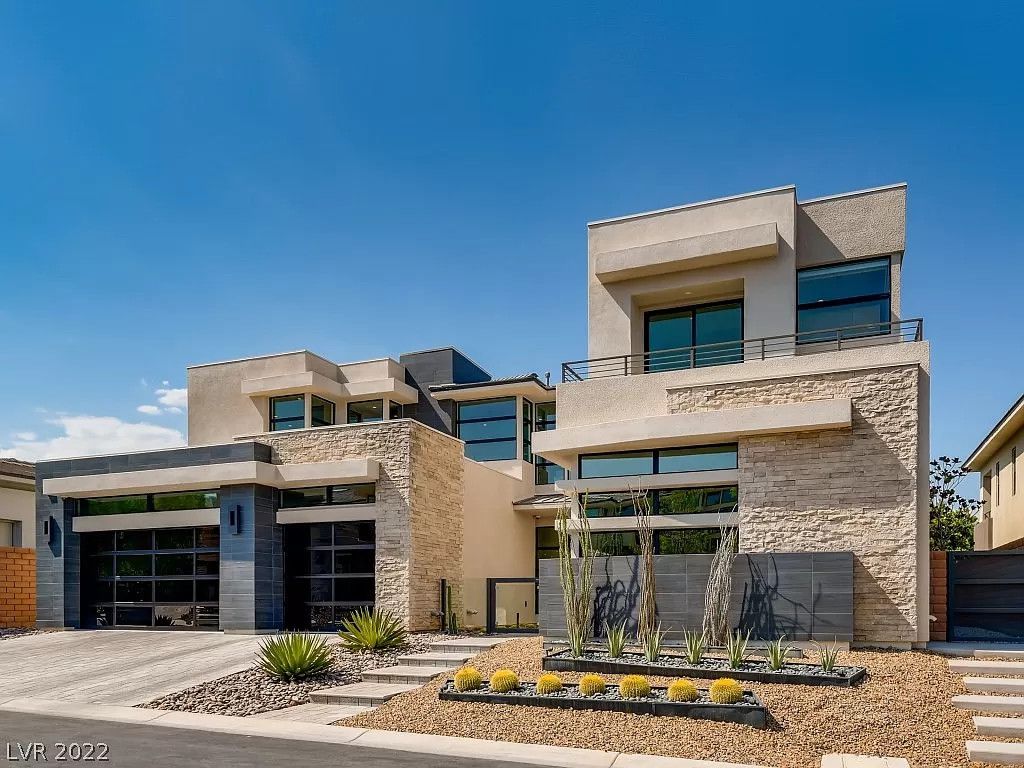 Modern elegant House in Las Vegas asks for $3,500,000 with interior designed by Areacon