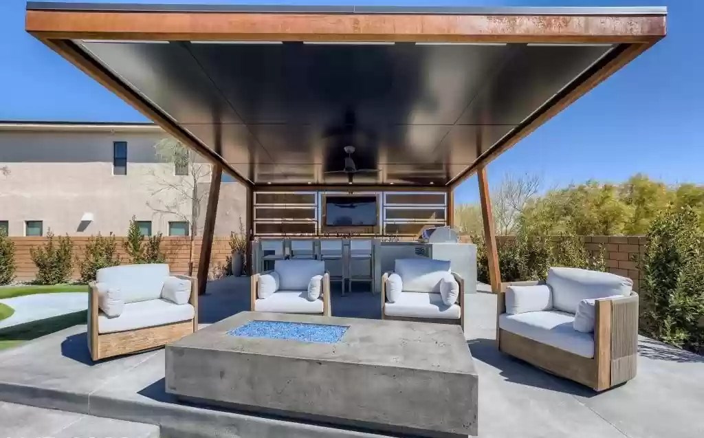 Incredible House in Nevada asks for $4,000,000 with professionally designed backyard