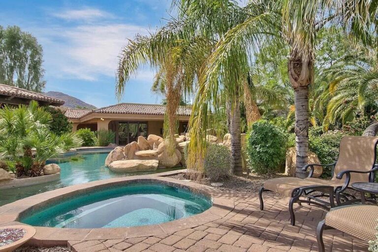 This $9,500,000 Home in Arizona offers a magnificent mixture of grass ...