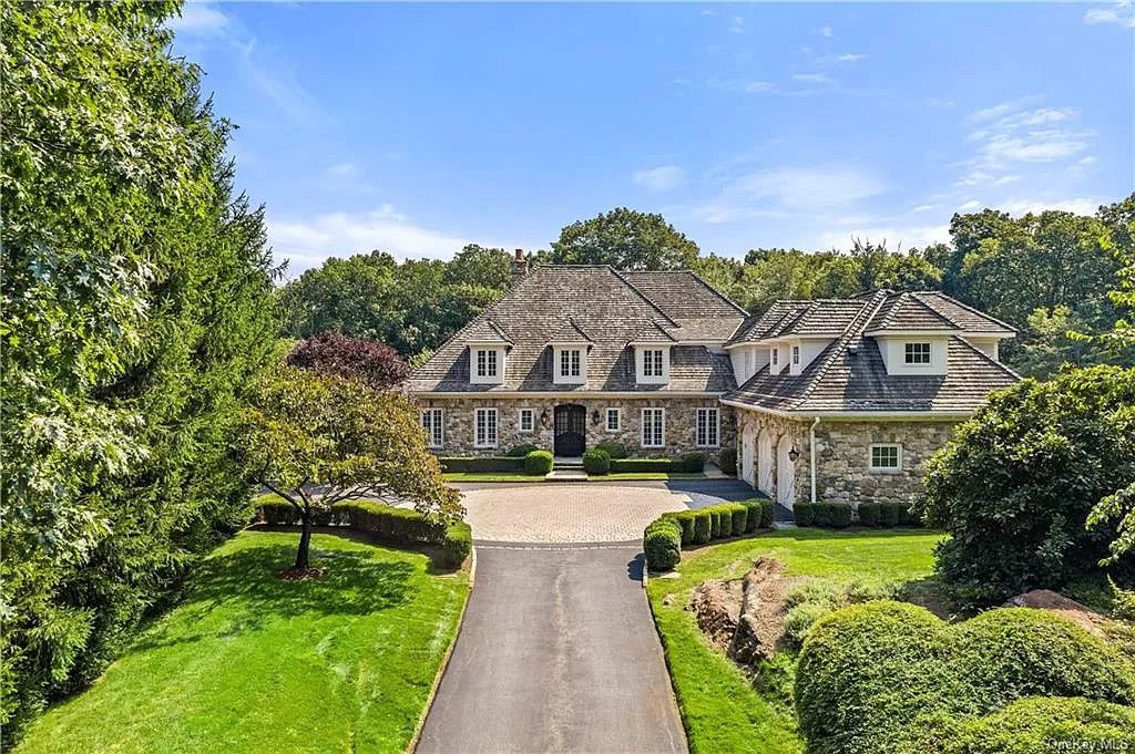 Elegant $3,500,000 Stone and Shingle House In New York offers truly Southern twist lifestyle