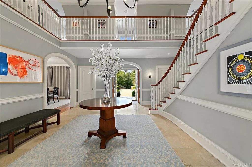 Elegant $3,500,000 Stone and Shingle House In New York offers truly Southern twist lifestyle