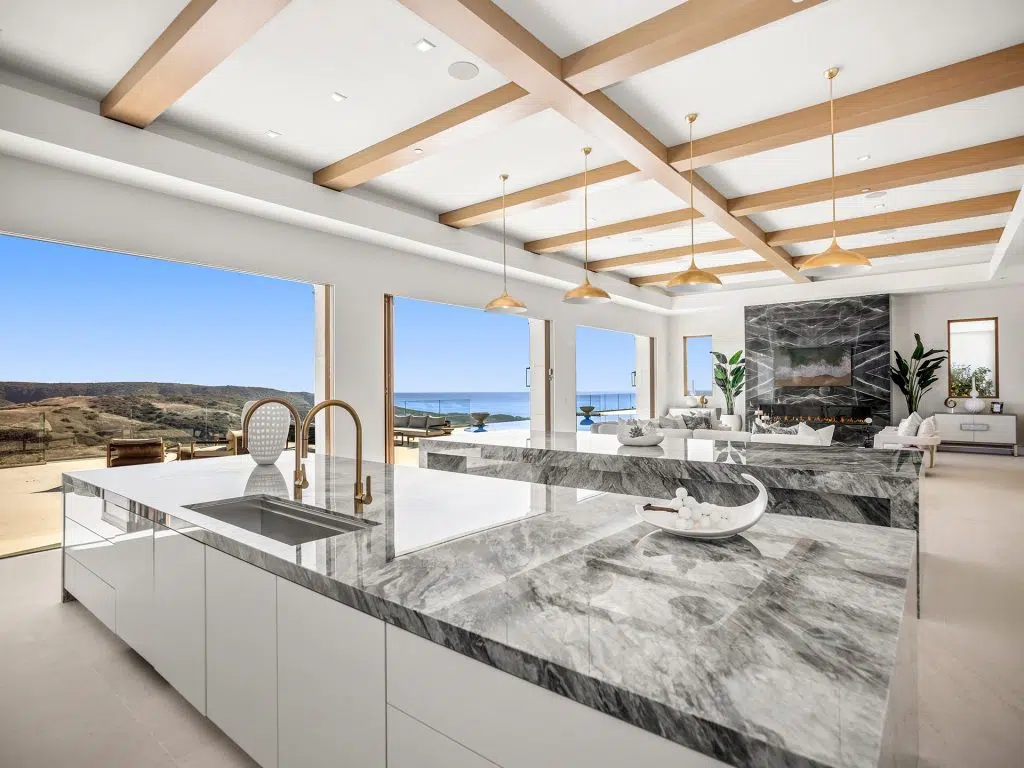 A-Brand-New-Masterfully-Designed-Hilltop-Villa-in-Newport-Coast-hits-The-Market-for-35000000-37