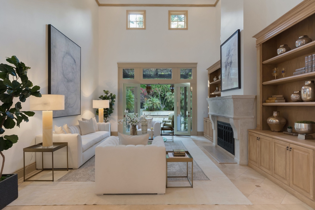 The Villa in Beverly Hills is a former celebrity Mediterranean Estate set behind the guarded gates of The Summit now available for sale. This home located at 12094 Summit Cir, Beverly Hills, California