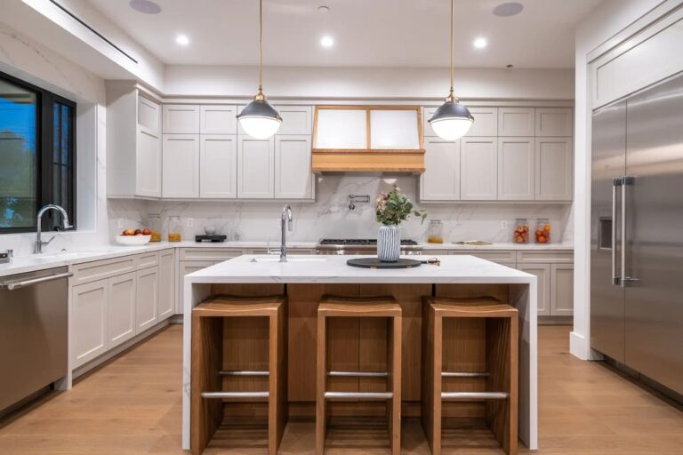 3,895,000 Home in prestigious Colfax Meadows of Studio City