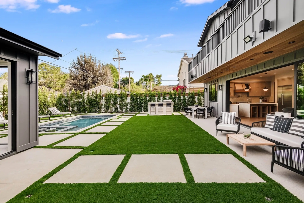 The Home in Studio City is a gorgeous new construction in prestigious Colfax Meadows perfect for indoor outdoor entertaining now available for sale. This home located at 4210 Kraft Ave, Studio City, California
