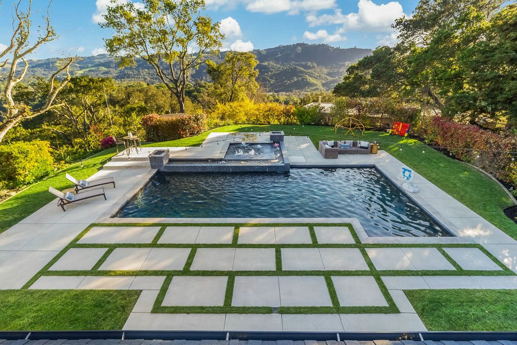 The Home in Orinda is a modern sanctuary with both privacy and ample outdoor space for entertaining now available for sale. This house located at 99 Tappan Ln, Orinda, California