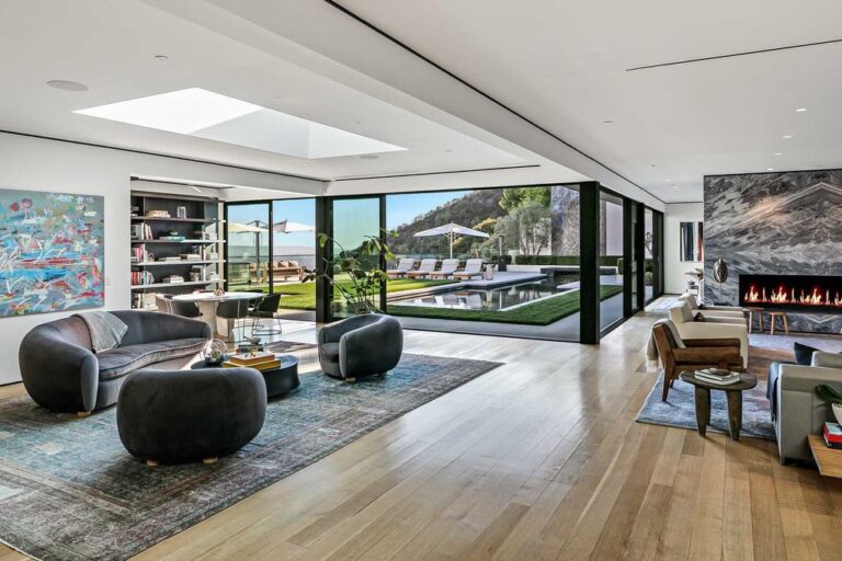 A West Hollywood Home above the Sunset Strip with Far-reaching City Views Asking for $18,500,000