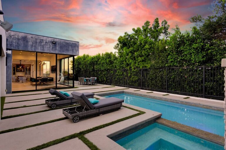 A 5.199M Extraordinary home in exclusive Bel Air Skycrest community