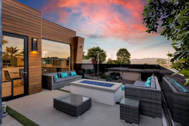 A 5.199M Extraordinary home in exclusive Bel Air Skycrest community