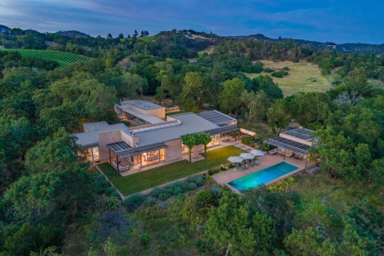 Architecturally Significant Home in Sonoma Valley with Beautifully Manicured Lawn Asking for $8,800,000