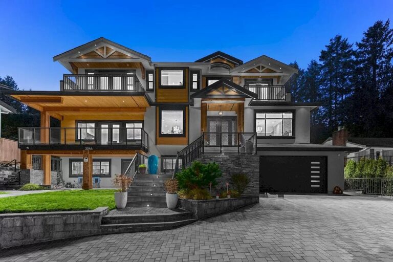 Beautiful Contemporary Home in Coquitlam with Plenty of Natural Light Sells for C$4,288,000