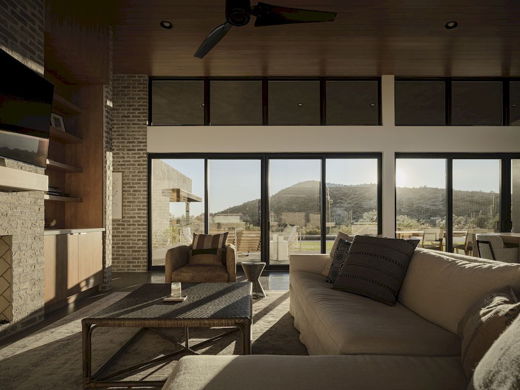 Boulders House, Prominent Project in Arizona Desert by The Ranch Mine