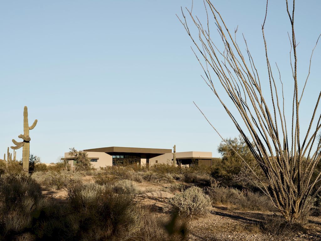 Boulders House, Prominent Project in Arizona Desert by The Ranch Mine