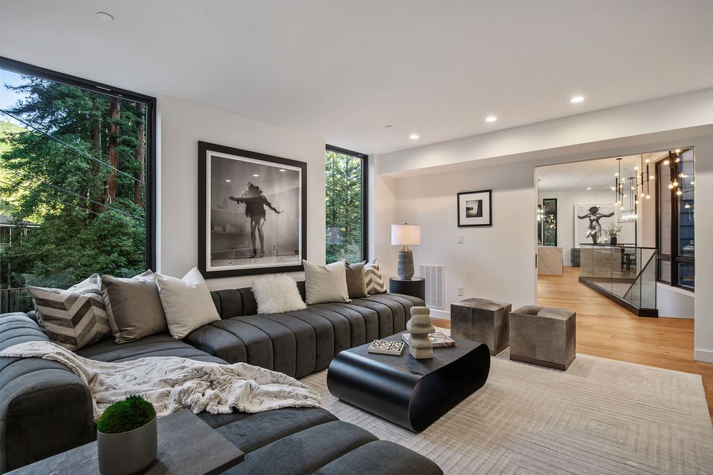 Brand-New-Construction-Home-in-Mill-Valley-with-Tasteful-Walnut-Accents-hits-The-Market-for-5995000-22