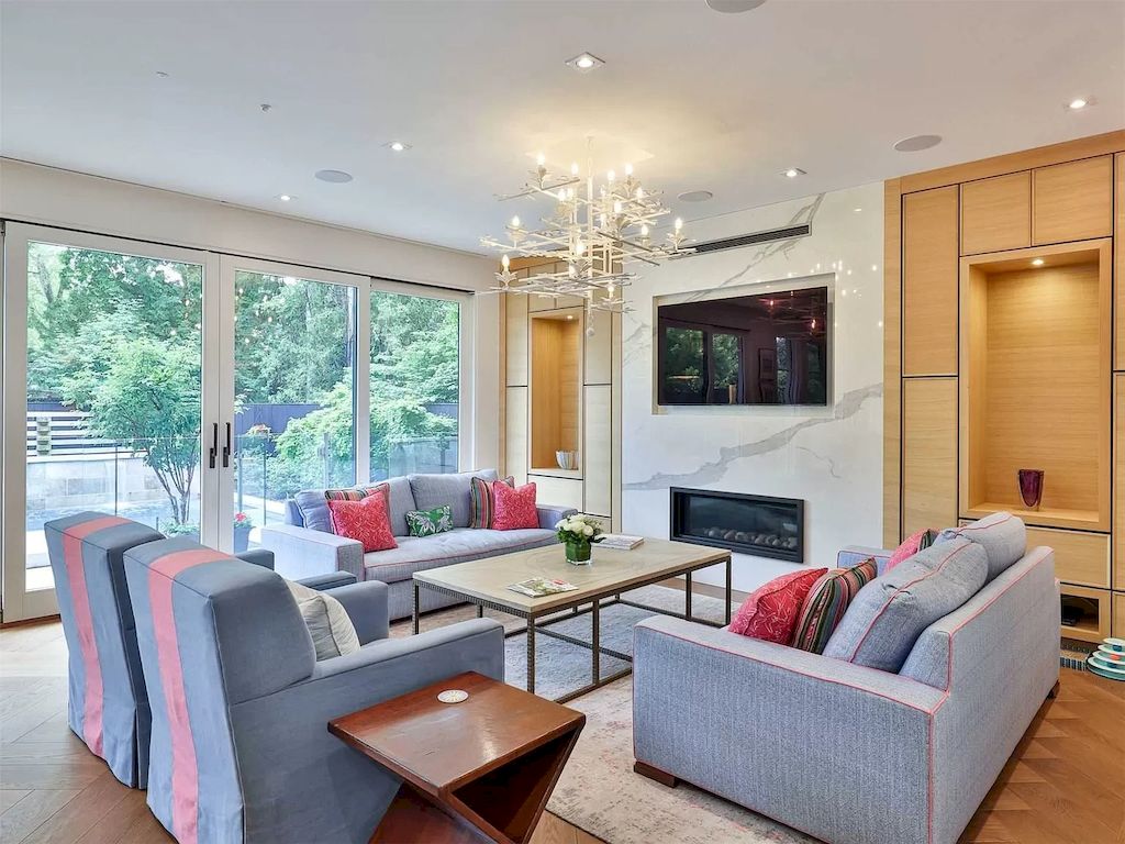 The House in Toronto offers a unique opportunity to own a truly on-of-a-kind home in one of the most sought-after neighbourhood, now available for sale