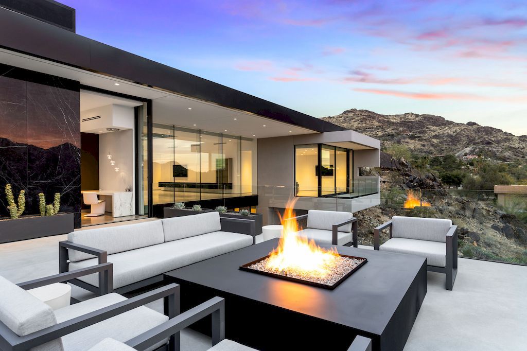Desert-Jewel-Residence-in-Arizona-by-Kendle-Design-Collaborative-4