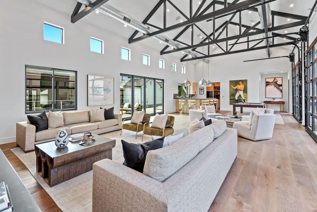 Elegantly-Brand-New-Custom-Home-in-Calabasas-Flooded-with-Natural-Light-Asking-for-13750000-16