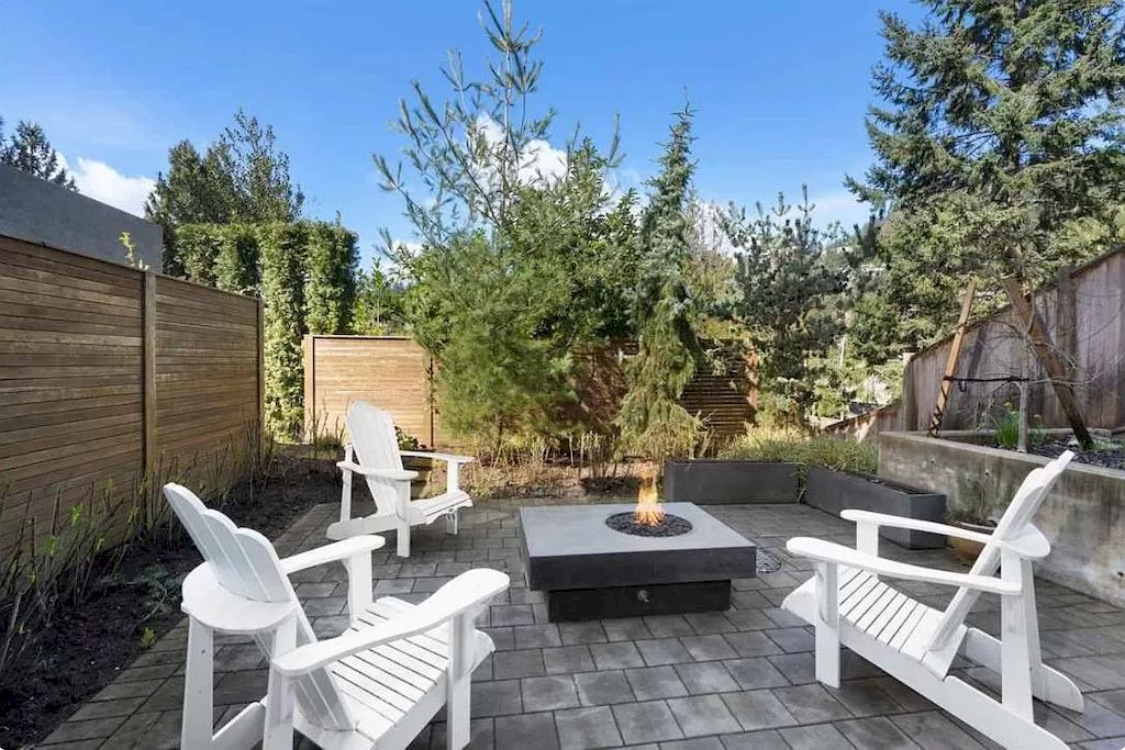 The Retreat in West Vancouver is designed for max family enjoyment, indoor/outdoor living at its best, now available for sale. This home located at 5751 Telegraph Trl, West Vancouver, BC V7W 1R3, Canada