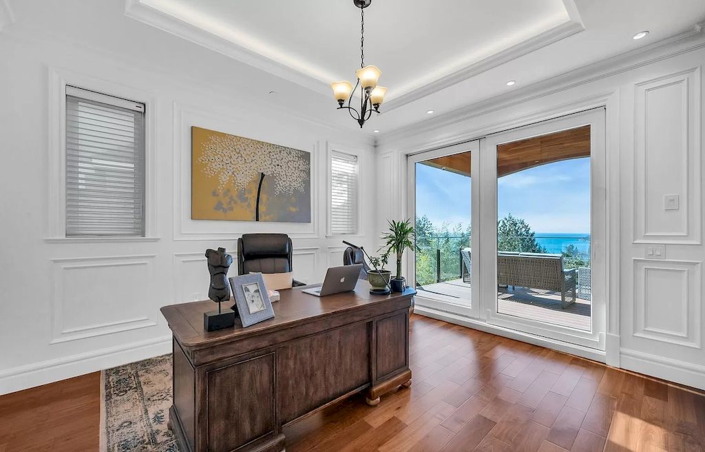 European-inspired-Residence-Unobstructed-Water-Views-in-West-Vancouver-Asks-for-C6280000-34