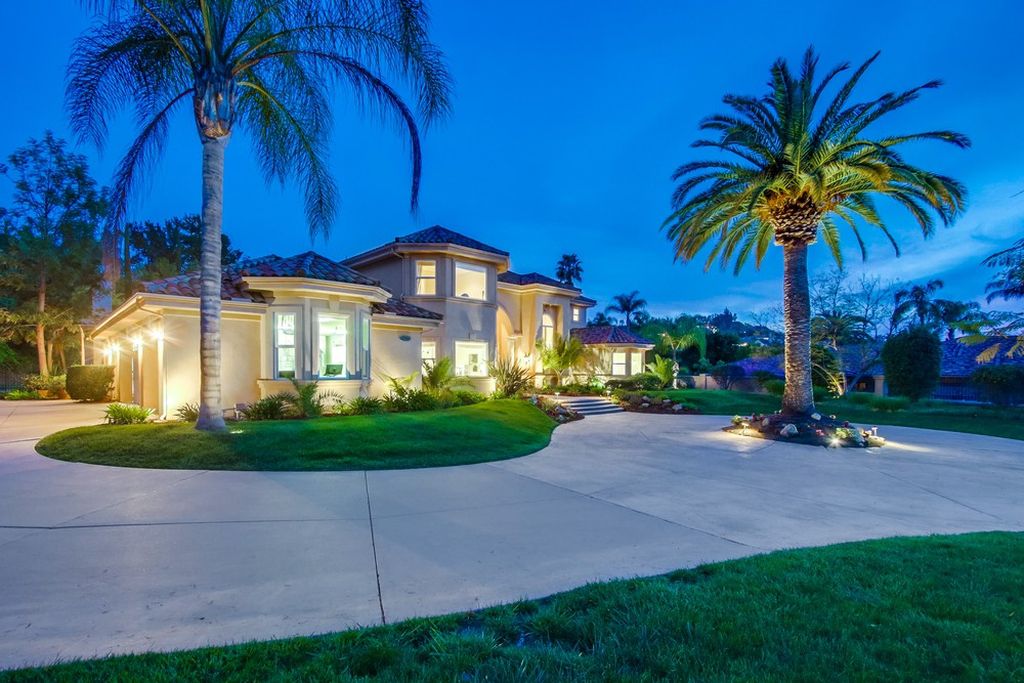 Exquisite-Custom-Home-in-Poway-with-A-Spacious-Floor-Plan-Perfect-for-Entertaining-Asking-for-3149000-3