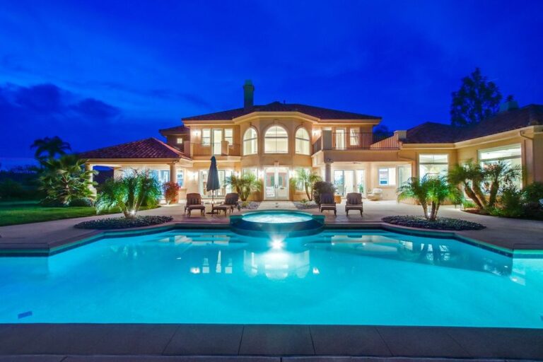 3,149,000 Exquisite Custom Home in Poway with A Spacious Floor Plan