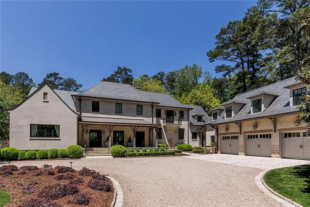 Exquisite-European-style-Home-Constructed-of-Finest-Materials-and-Timeless-Design-in-Georgia-Listed-at-6995000-18