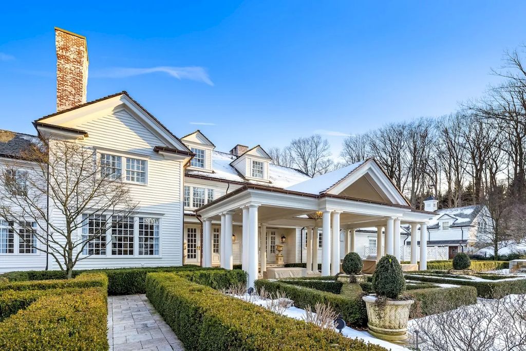 The Home in New Jersey is a luxurious home redesigned in 2021 and can be suitable for multi-generational living now available for sale. This home located at 8 Crownview Ln, Bernardsville, New Jersey; offering 07 bedrooms and 08 bathrooms with 5.83 acres of land.