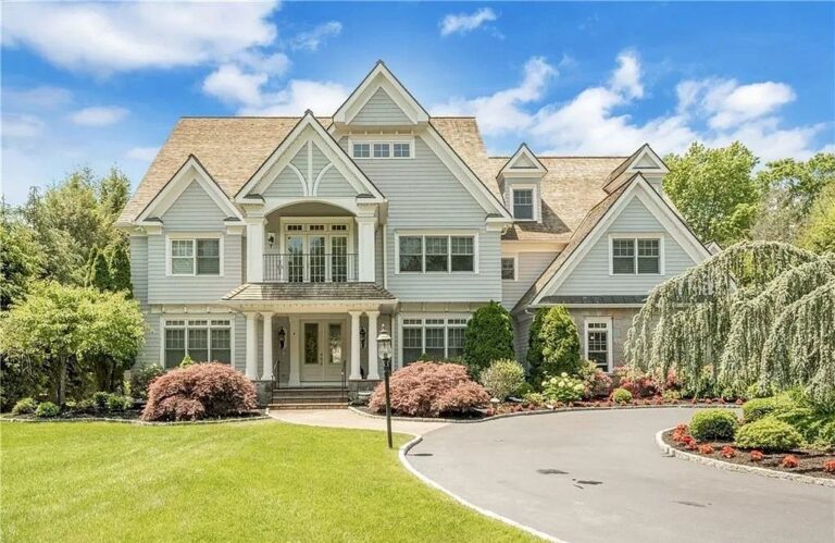 Featuring Gorgeous Design and Finishing Details this True Paradise in Connecticut Listed at $3,988,000