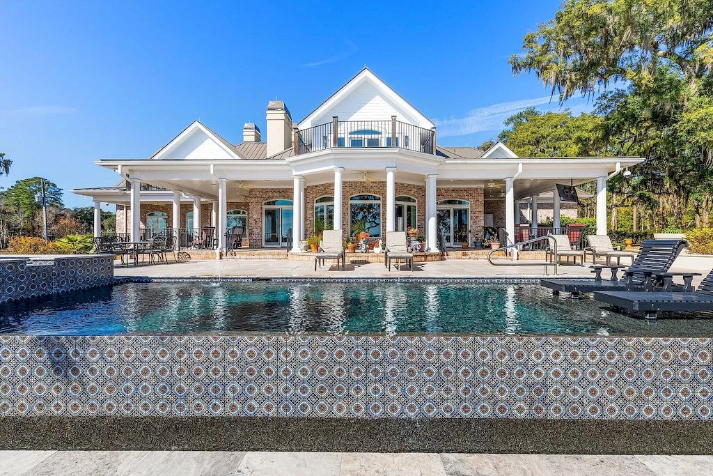 High-end-Custom-Built-Home-with-Breathtaking-Water-Views-in-South-Carolina-on-Market-for-8500000-1