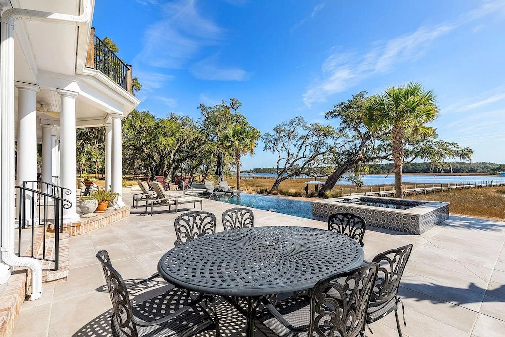 High-end-Custom-Built-Home-with-Breathtaking-Water-Views-in-South-Carolina-on-Market-for-8500000-16