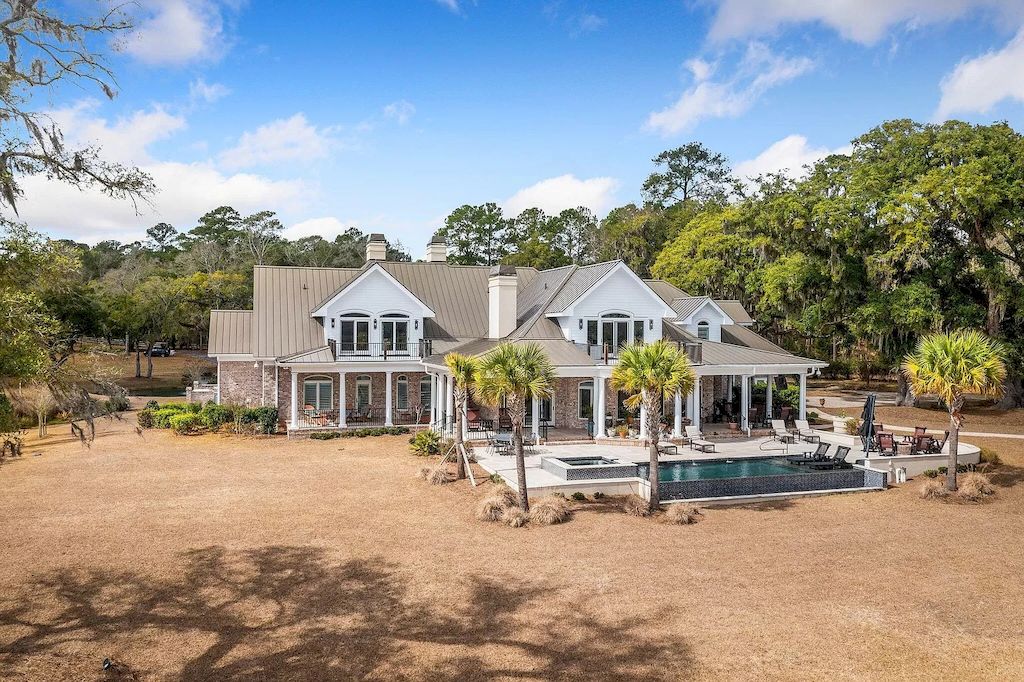 High-end-Custom-Built-Home-with-Breathtaking-Water-Views-in-South-Carolina-on-Market-for-8500000-17