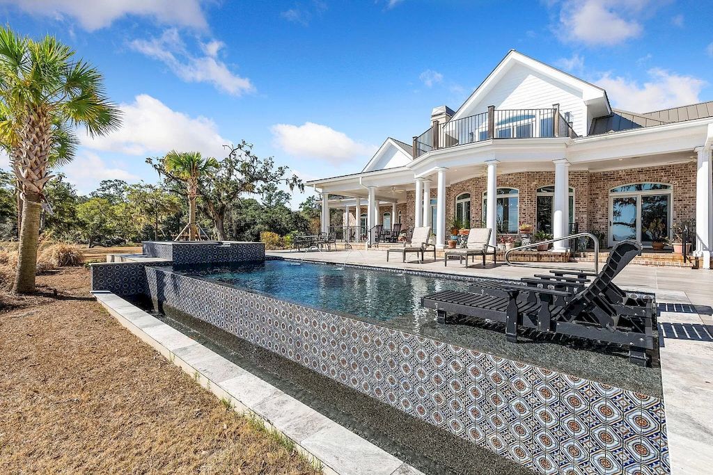 High-end-Custom-Built-Home-with-Breathtaking-Water-Views-in-South-Carolina-on-Market-for-8500000-20