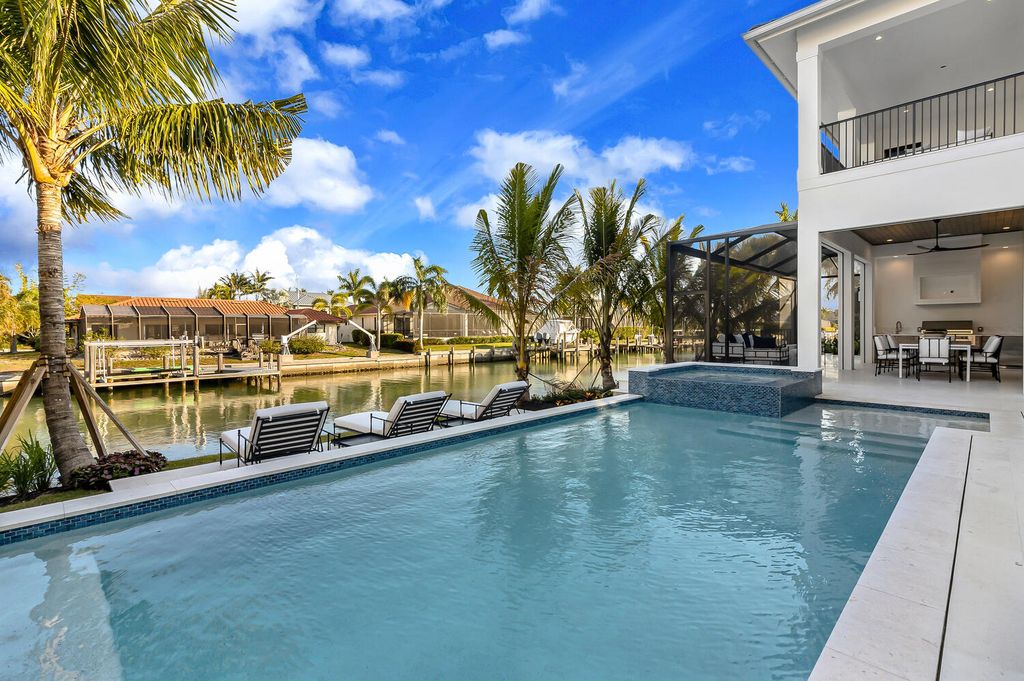 Immaculately-Constructed-Home-in-Marco-Island-with-Unmatched-Craftsmanship-Throughout-hits-The-Market-for-5900000-15
