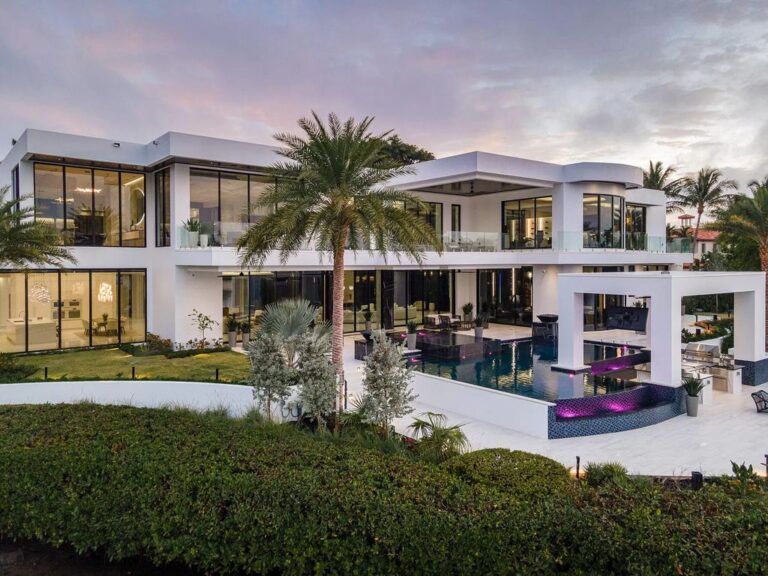 Inside A Breathtaking Intracoastal Waterfront Mansion in Lake Worth Asking for $29,999,000