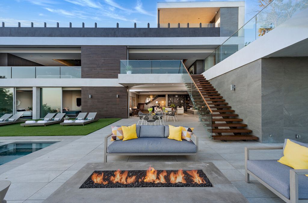 Luxury Modern House Los Tilos in Los Angeles by Whipple Russell