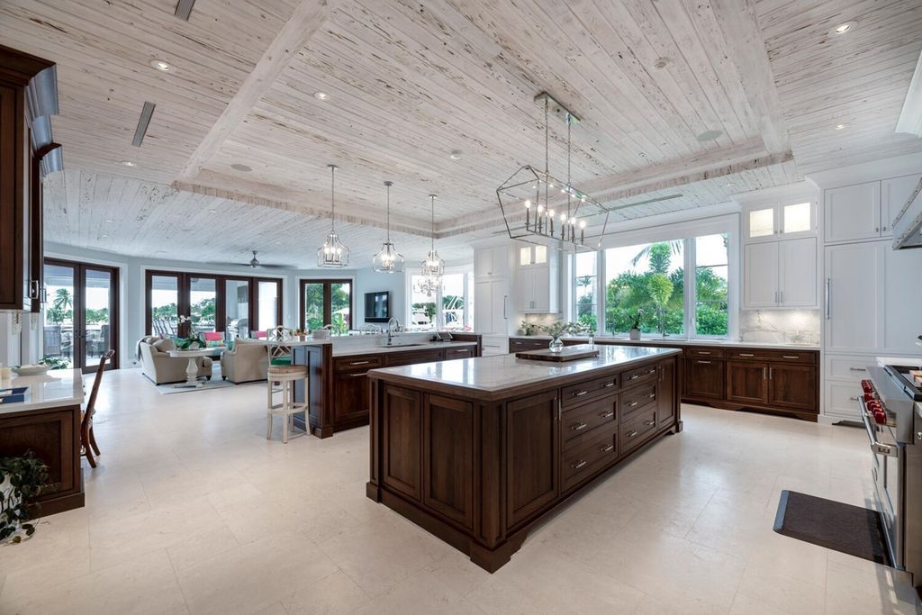 The Home in North Palm Beach is a magnificent custom built home located on a breathtaking lot with 300' of water frontage now available for sale. This home located at 764 Waterway Dr, North Palm Beach, Florida